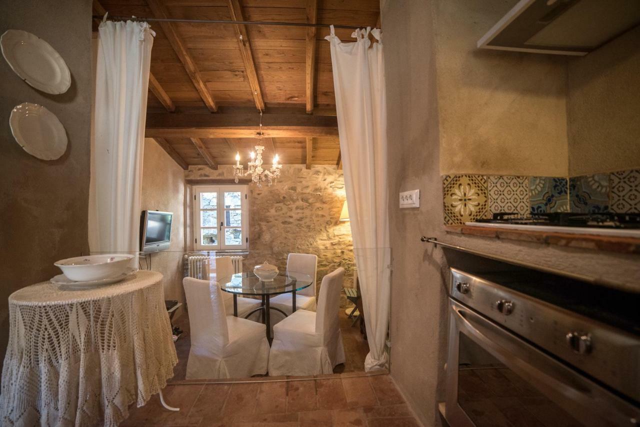 Casale Amati Country House Ortonovo Bagian luar foto