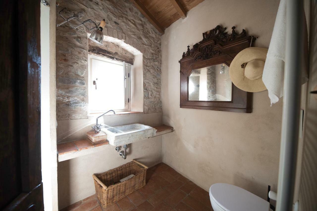 Casale Amati Country House Ortonovo Bagian luar foto
