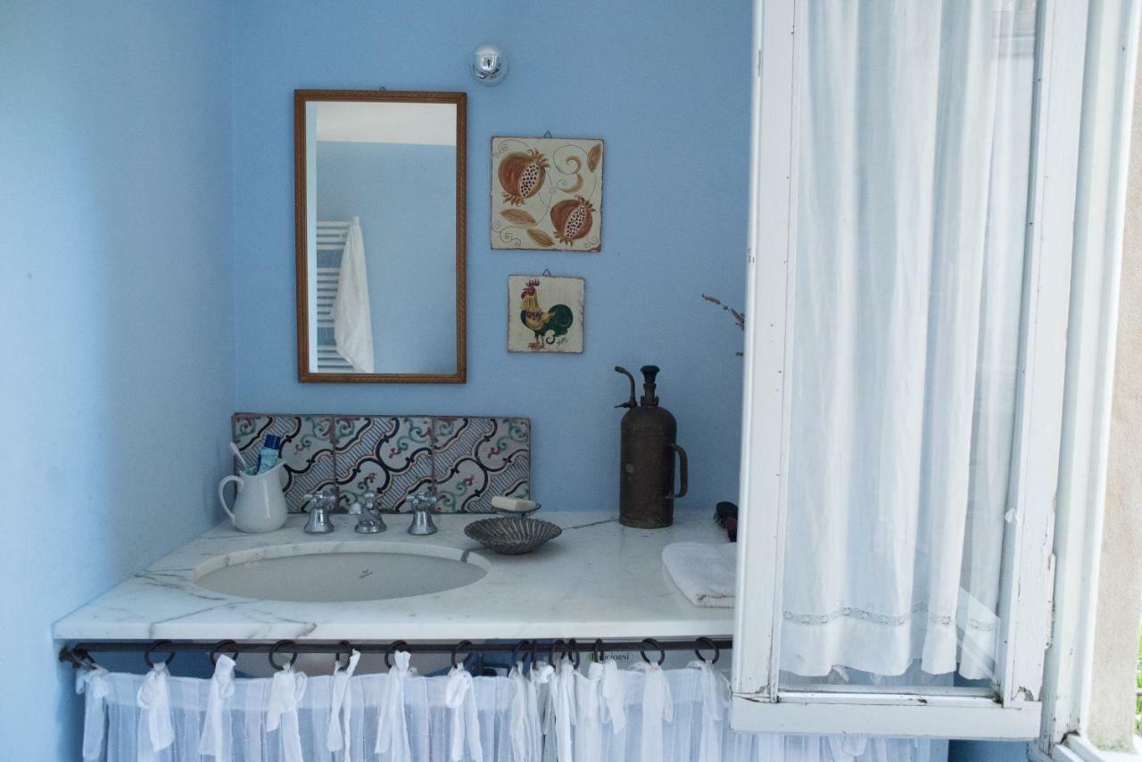 Casale Amati Country House Ortonovo Bagian luar foto