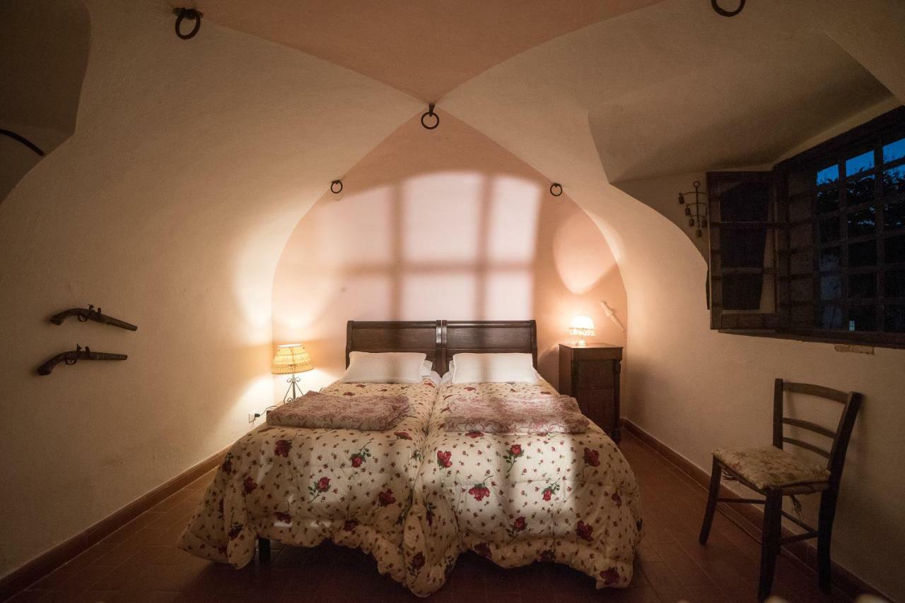 Casale Amati Country House Ortonovo Bagian luar foto